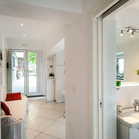 Appartement Stazzo Sleeps 2 Pool Air Con Wifi *
