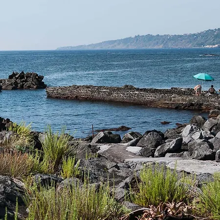 Stazzo Sleeps 2 Pool Air Con Wifi Appartement *